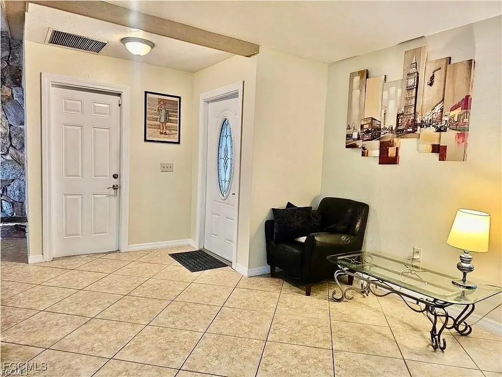 124 SE 31st Street Cape Coral FL 33904