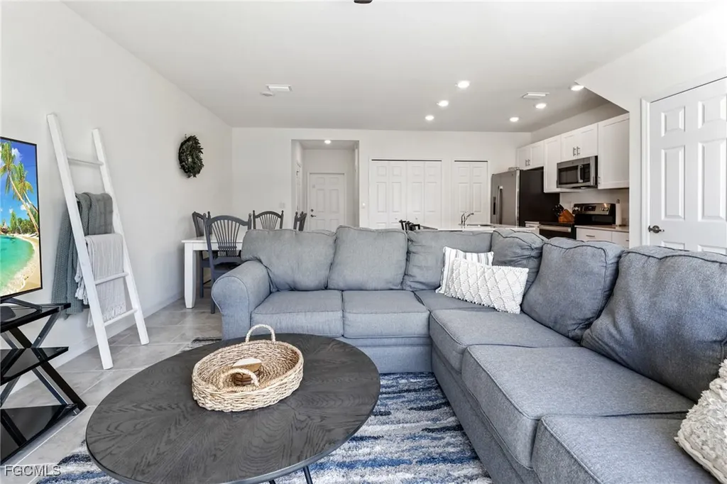 14013 Oviedo Place Fort Myers FL 33905