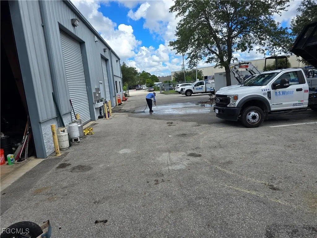 5605 2nd Street W Lehigh Acres FL 33971