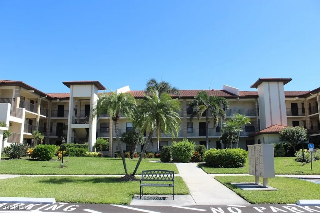 12581 Kelly Sands Way Fort Myers FL 33908
