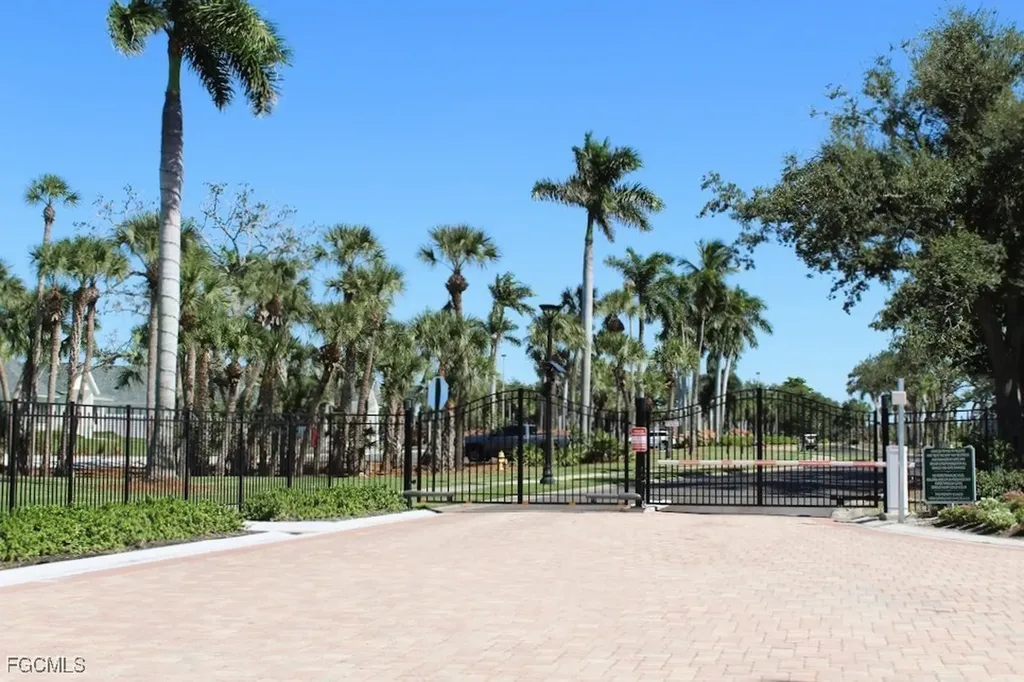 12581 Kelly Sands Way Fort Myers FL 33908