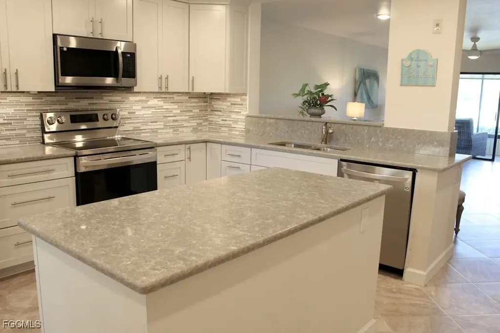 12581 Kelly Sands Way Fort Myers FL 33908