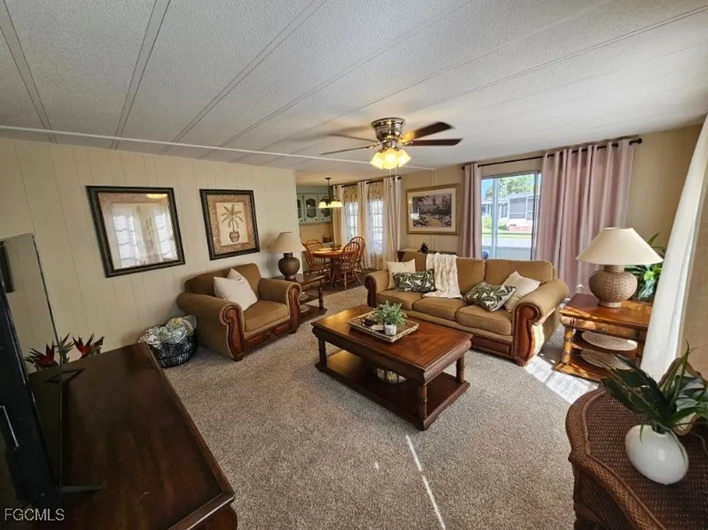 515 Blossom Court North Fort Myers FL 33917