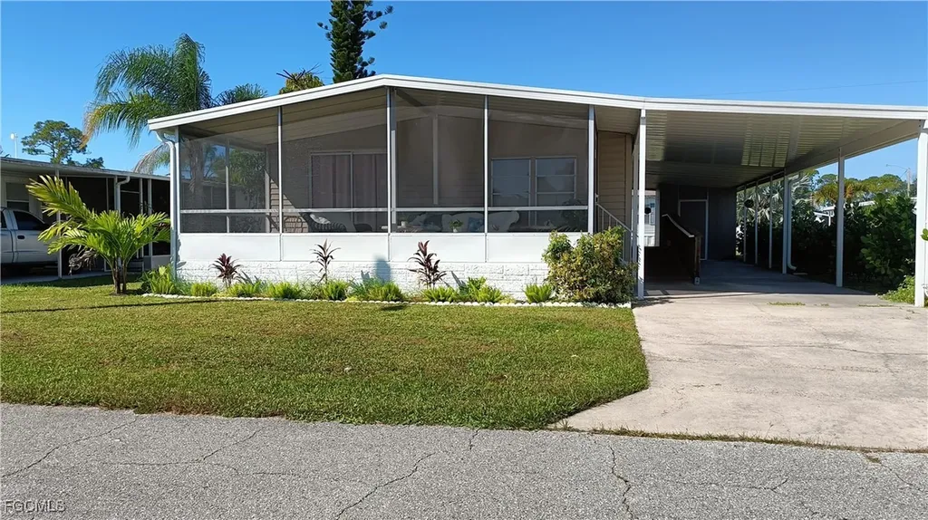 515 Blossom Court North Fort Myers FL 33917