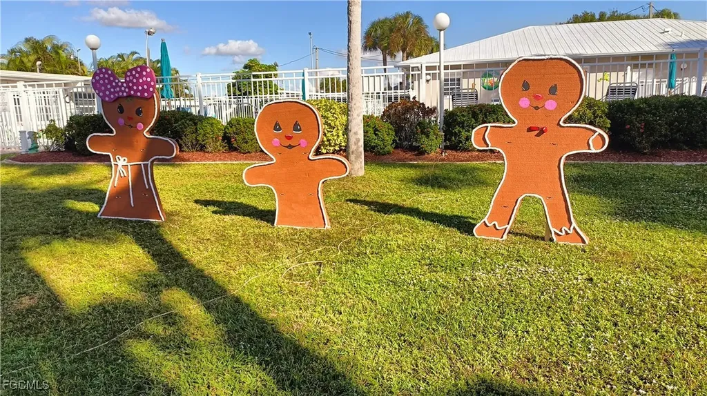 515 Blossom Court North Fort Myers FL 33917