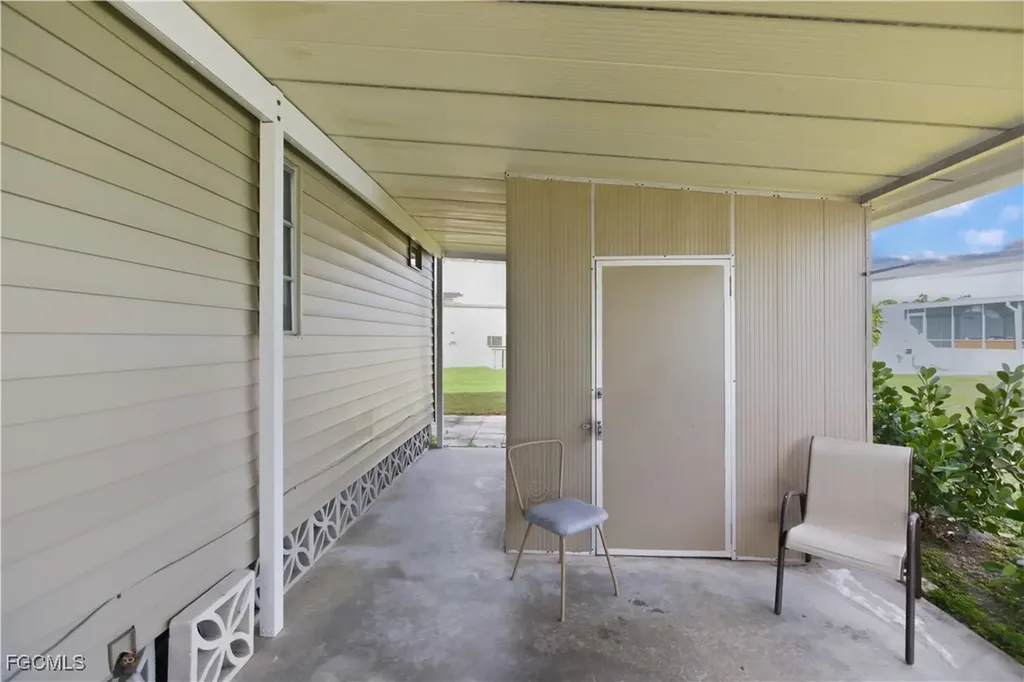 515 Blossom Court North Fort Myers FL 33917