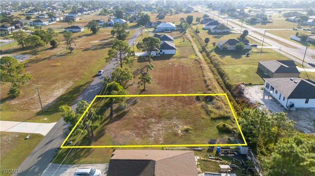 2710 NW 20th Terrace Cape Coral FL 33993