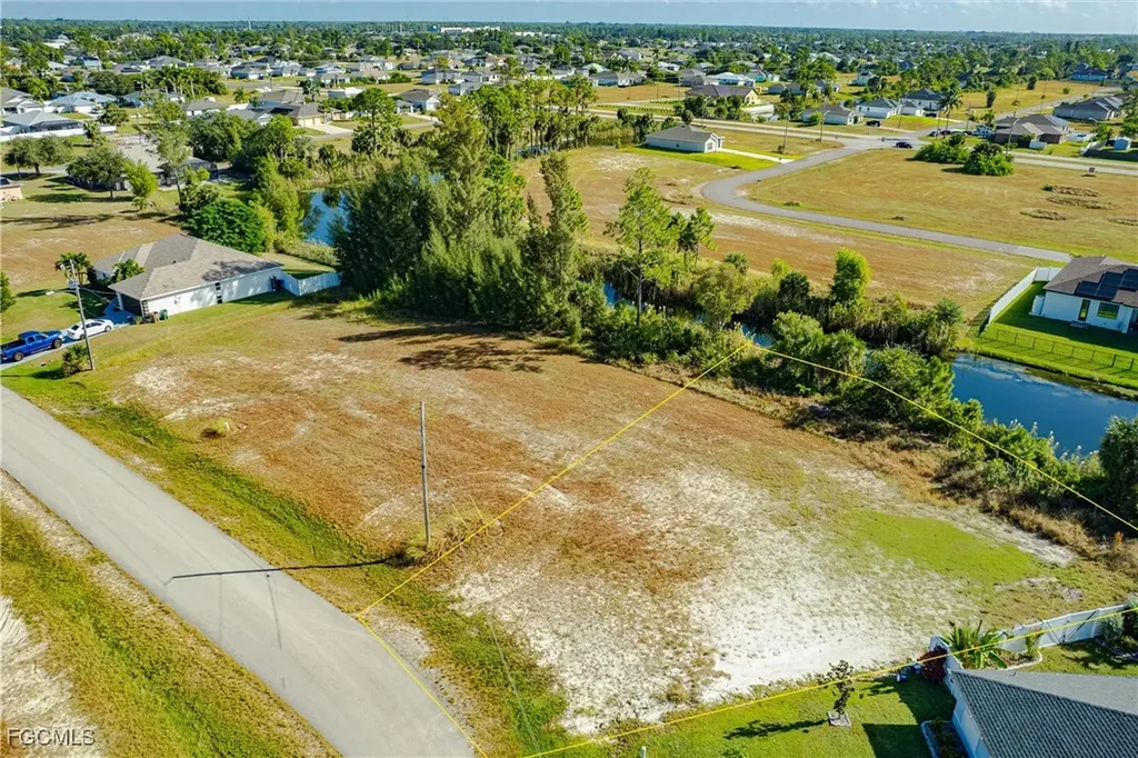 3301 NE 15th Place Cape Coral FL 33909