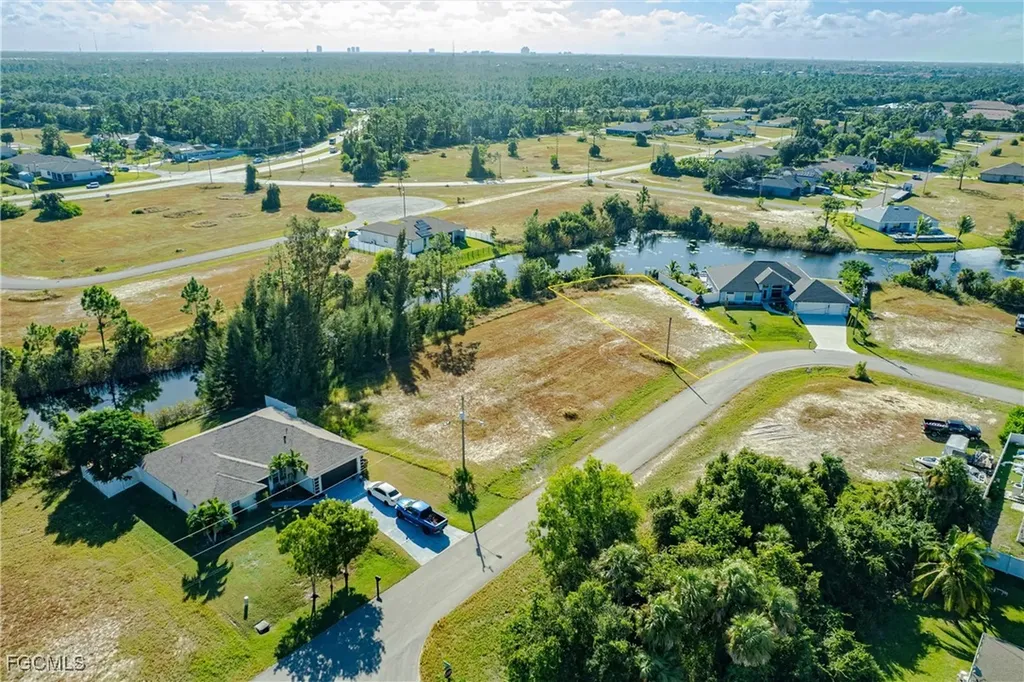 3301 NE 15th Place Cape Coral FL 33909