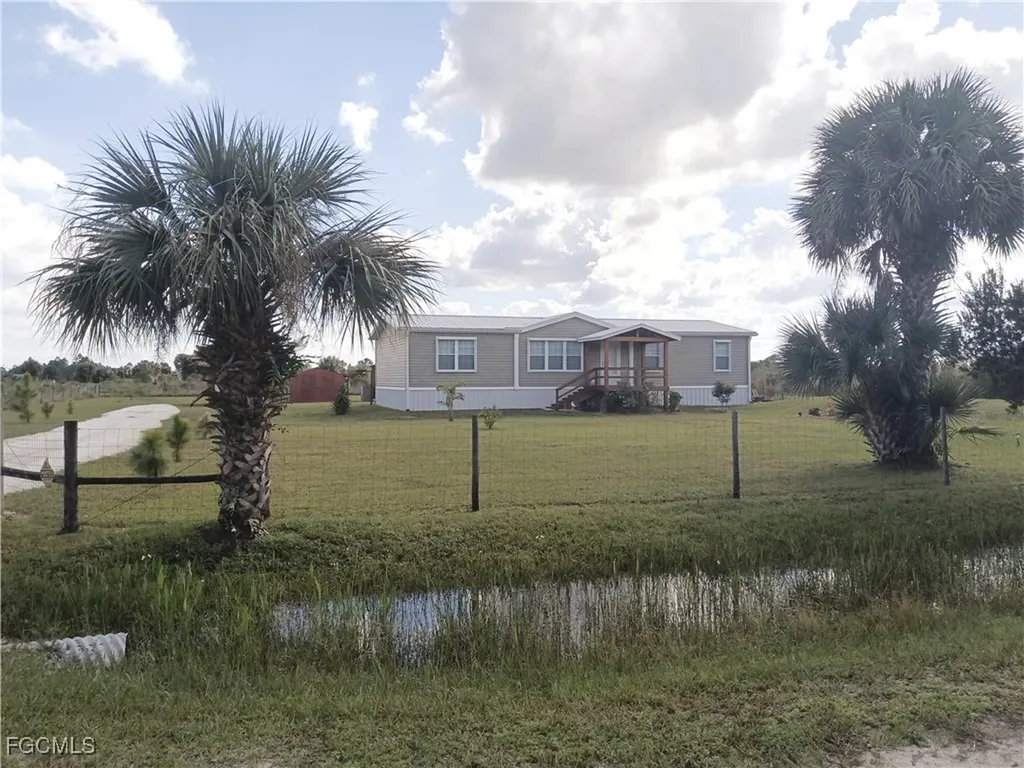 15582 316th Street NW Okeechobee FL 34972