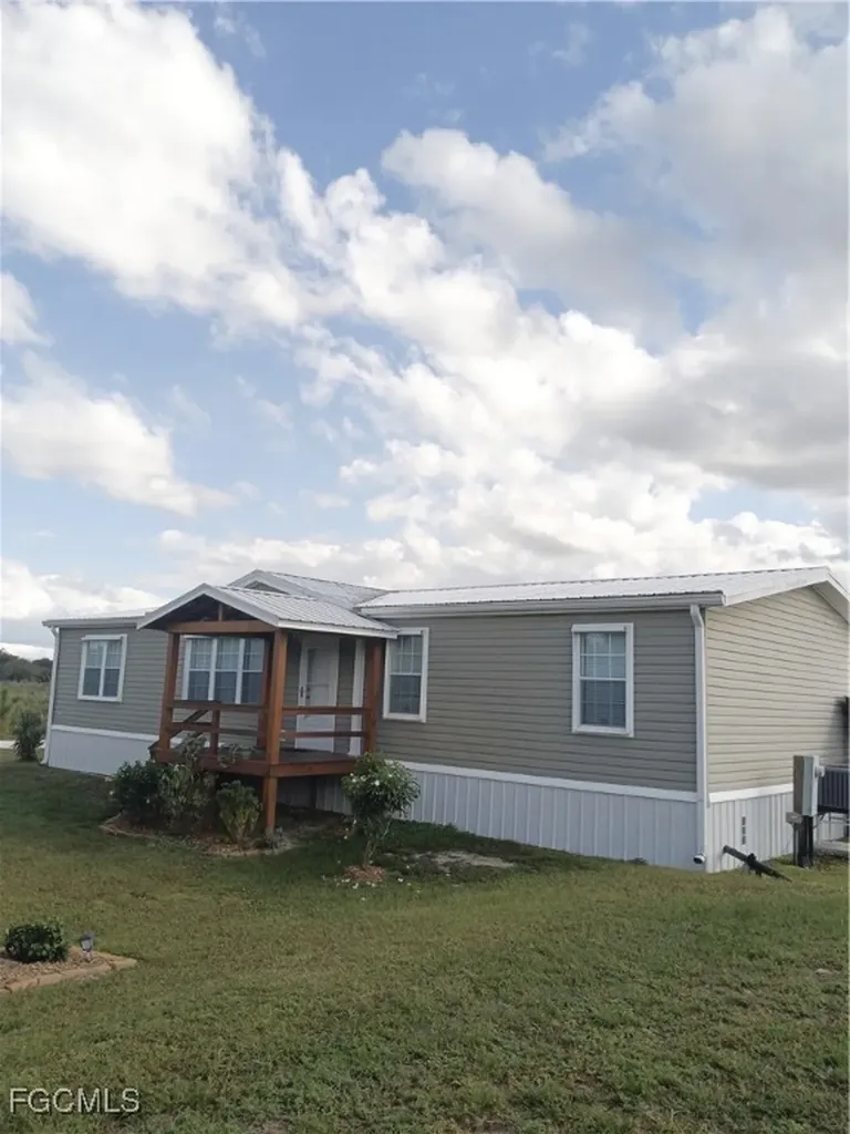 15582 316th Street NW Okeechobee FL 34972