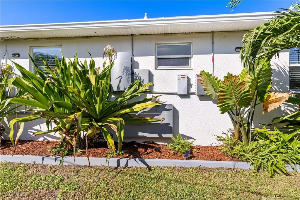 2126 SW 47th Street Cape Coral FL 33914