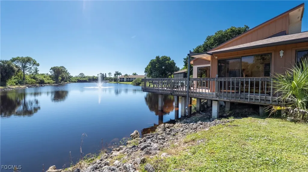 5731 Foxlake Drive North Fort Myers FL 33917