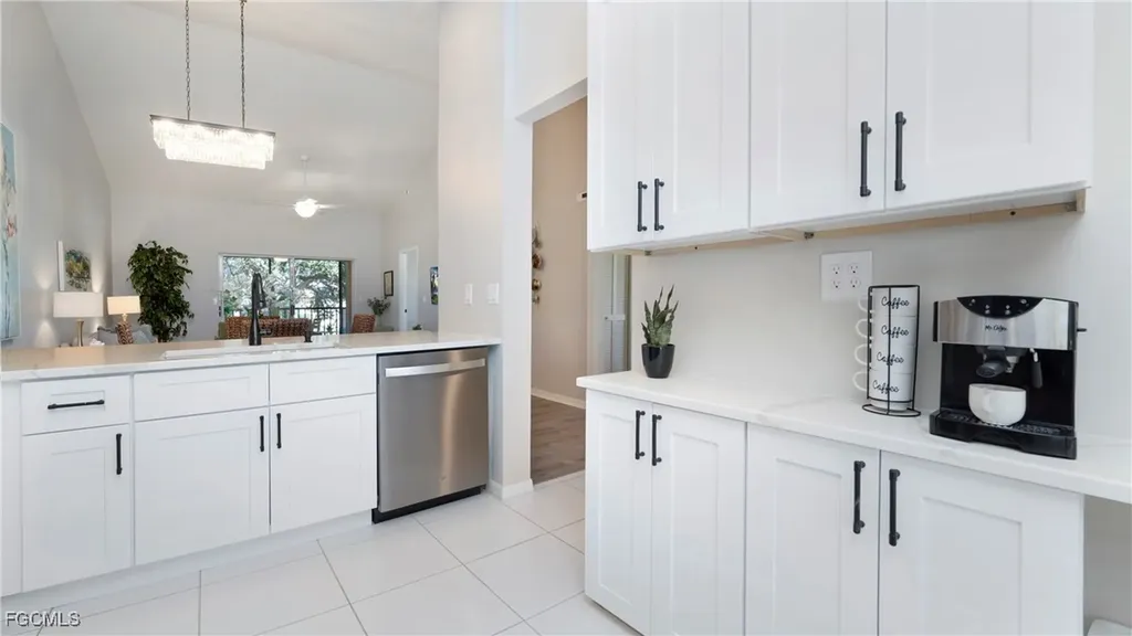 5731 Foxlake Drive North Fort Myers FL 33917