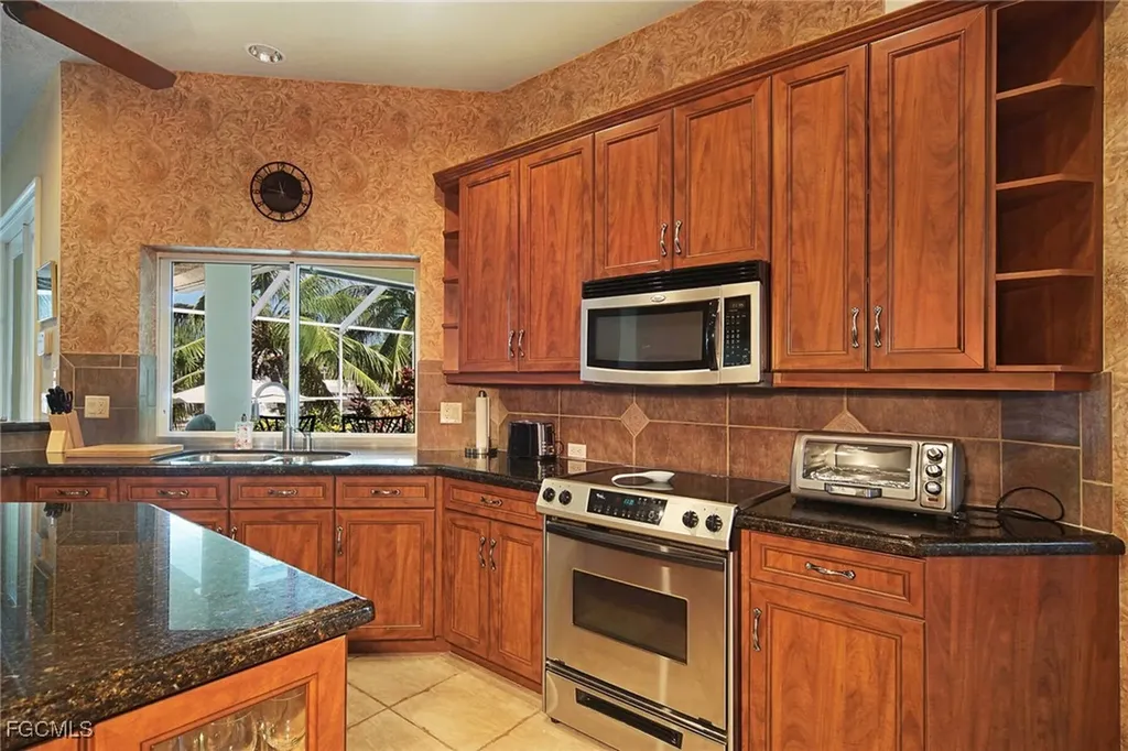 4126 SW 27th Avenue Cape Coral FL 33914