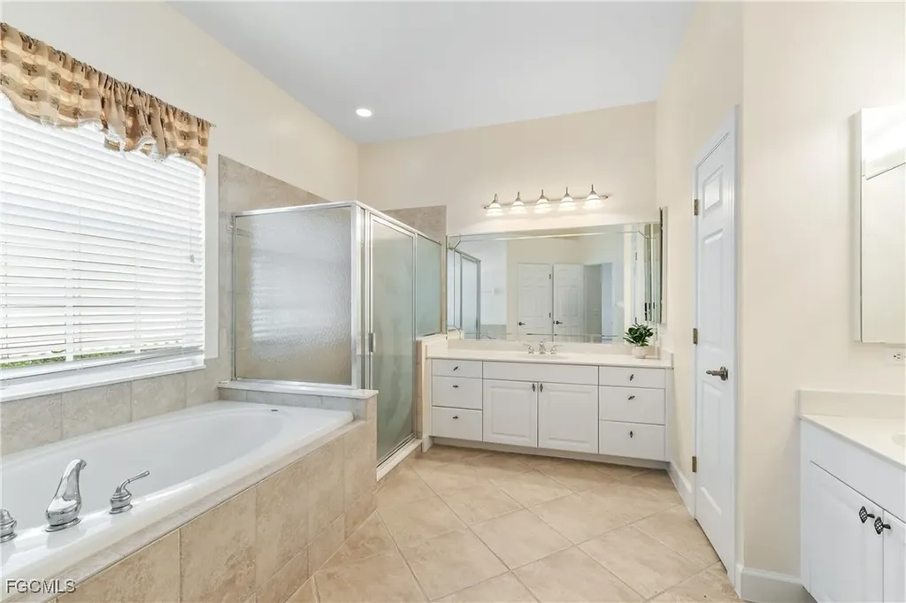 5562 Whispering Willow Way Fort Myers FL 33908