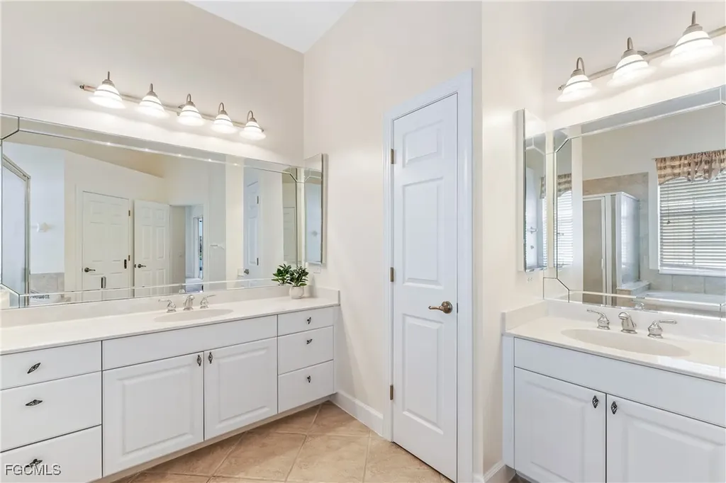 5562 Whispering Willow Way Fort Myers FL 33908