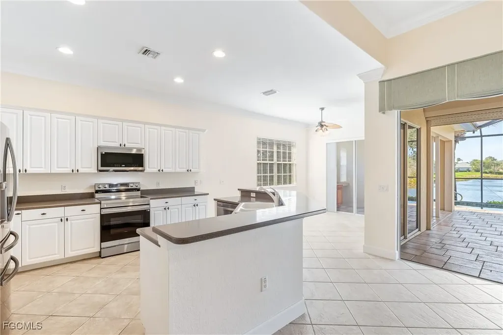 5562 Whispering Willow Way Fort Myers FL 33908