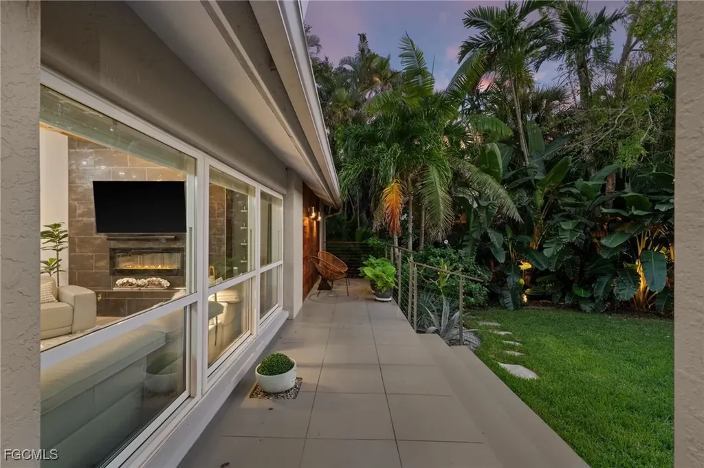 12488 Barrington Court Fort Myers FL 33908