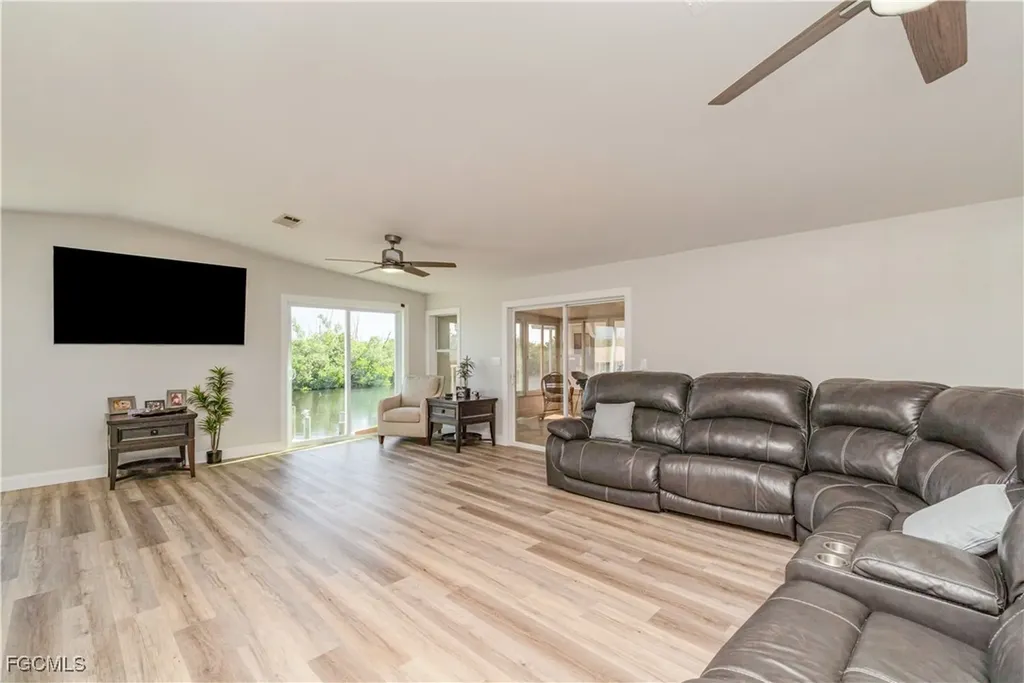 17711 Canal Cove Court Fort Myers Beach FL 33931