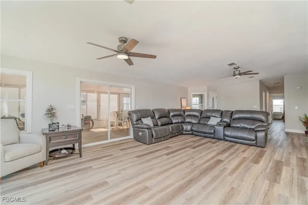 17711 Canal Cove Court Fort Myers Beach FL 33931