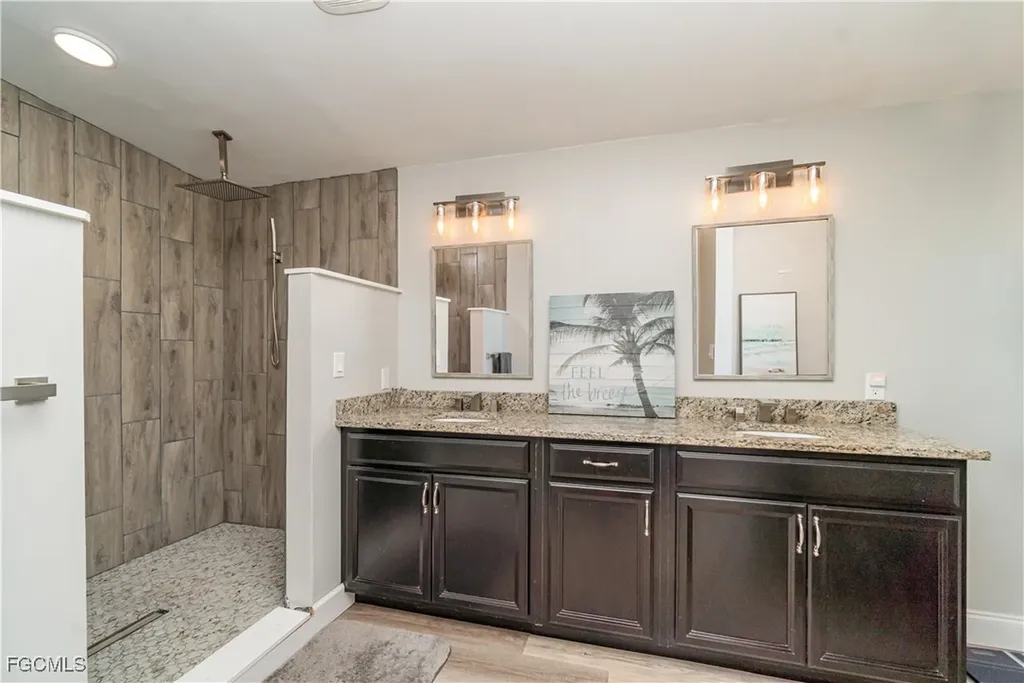 17711 Canal Cove Court Fort Myers Beach FL 33931