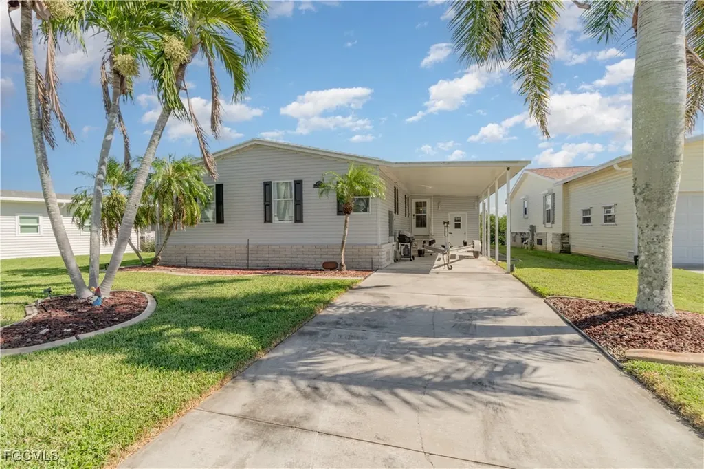 17711 Canal Cove Court Fort Myers Beach FL 33931