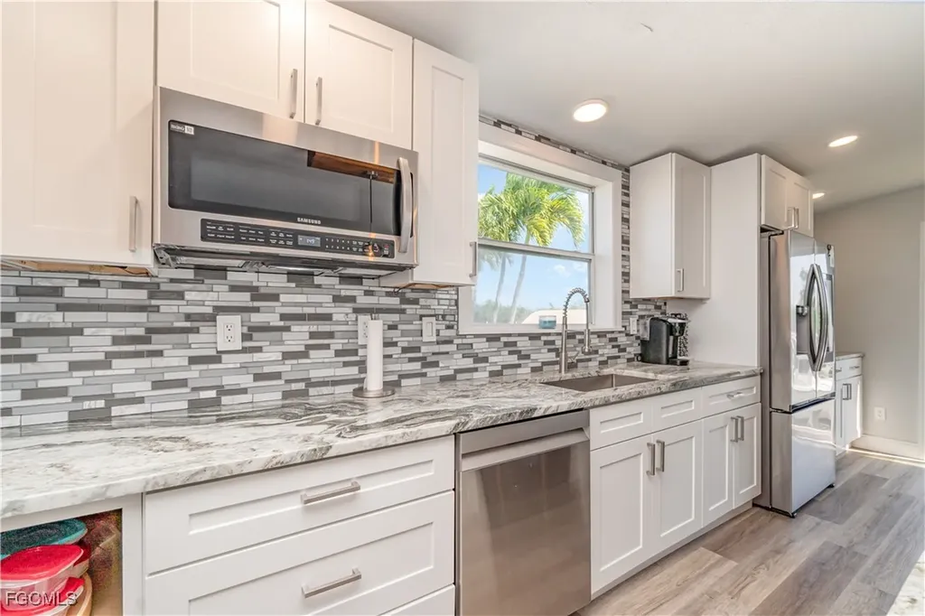 17711 Canal Cove Court Fort Myers Beach FL 33931