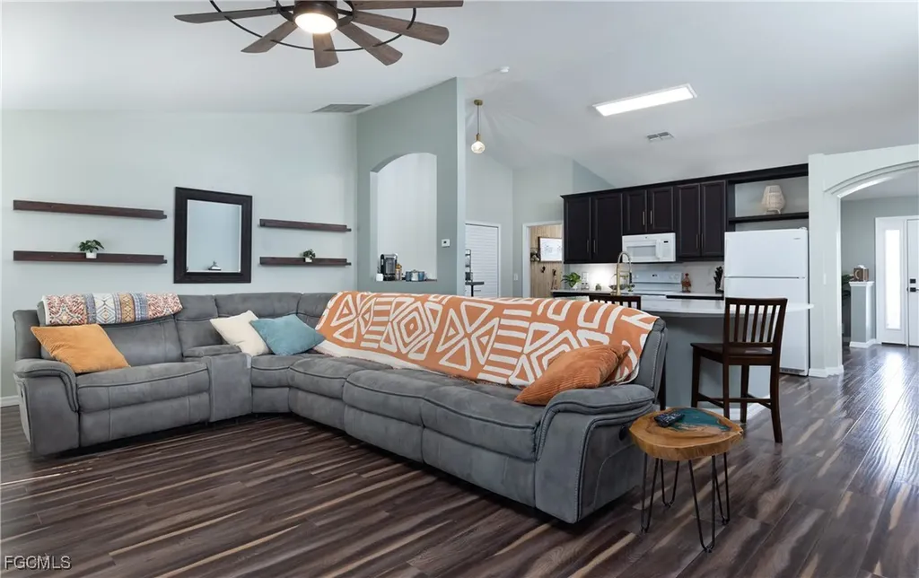 108 NW 28th Street Cape Coral FL 33993