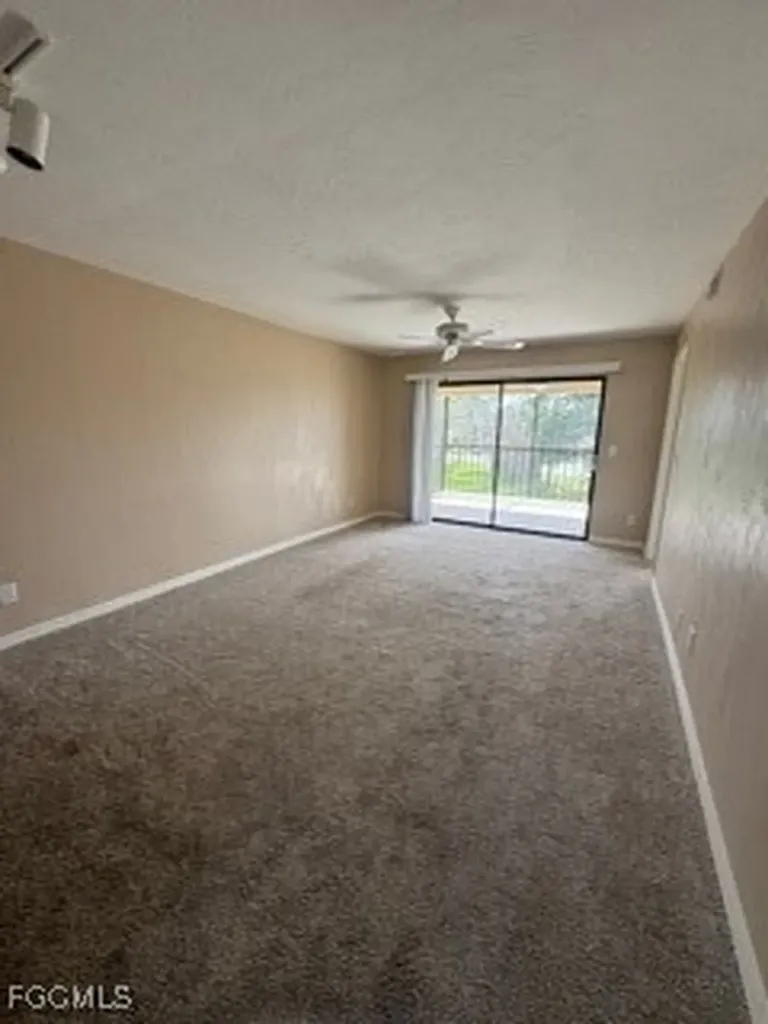 16805 Davis Road Fort Myers FL 33908