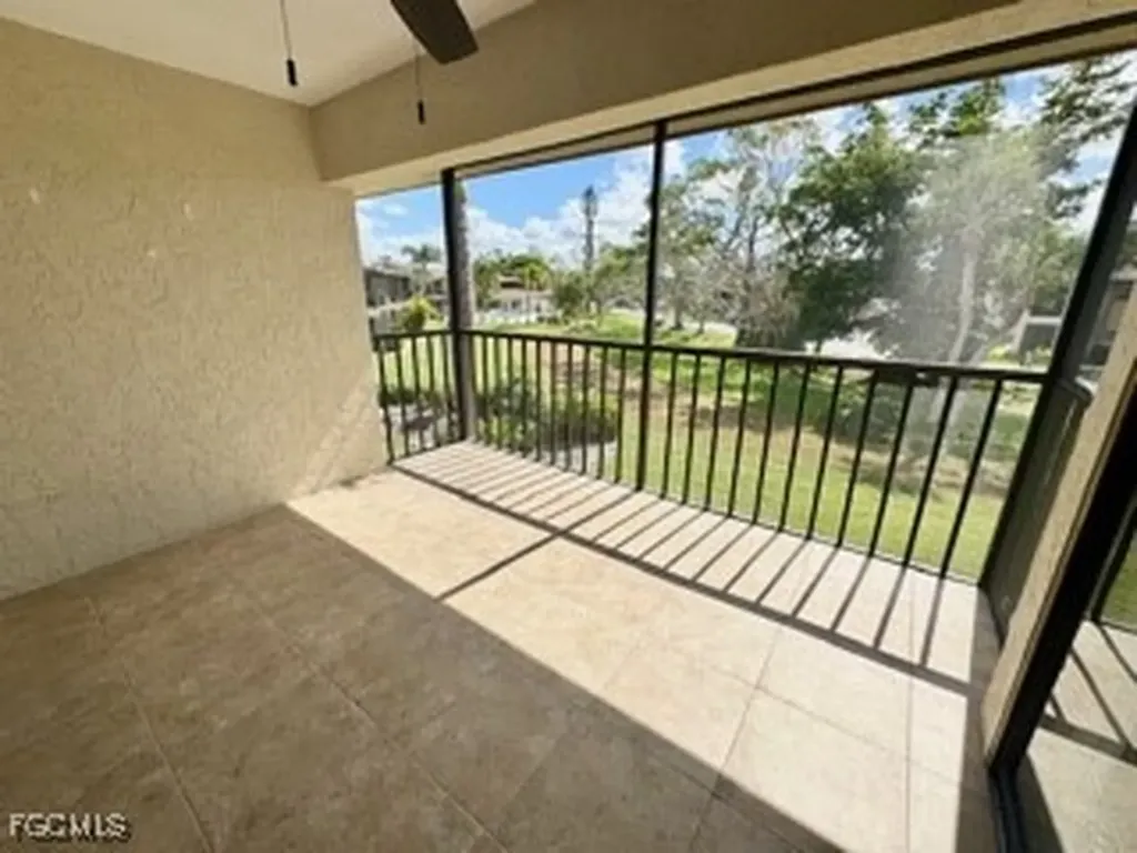 16805 Davis Road Fort Myers FL 33908