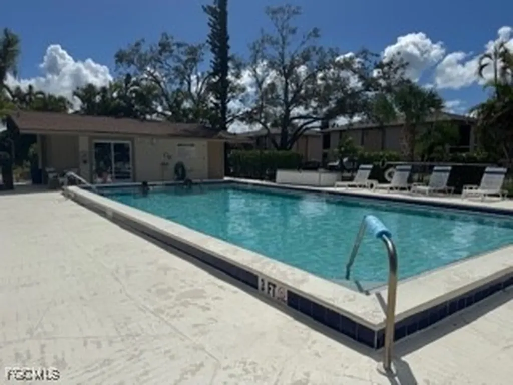 16805 Davis Road Fort Myers FL 33908