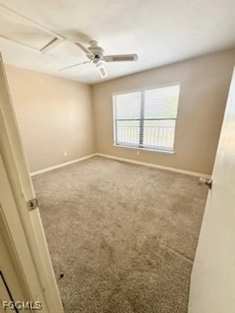 16805 Davis Road Fort Myers FL 33908