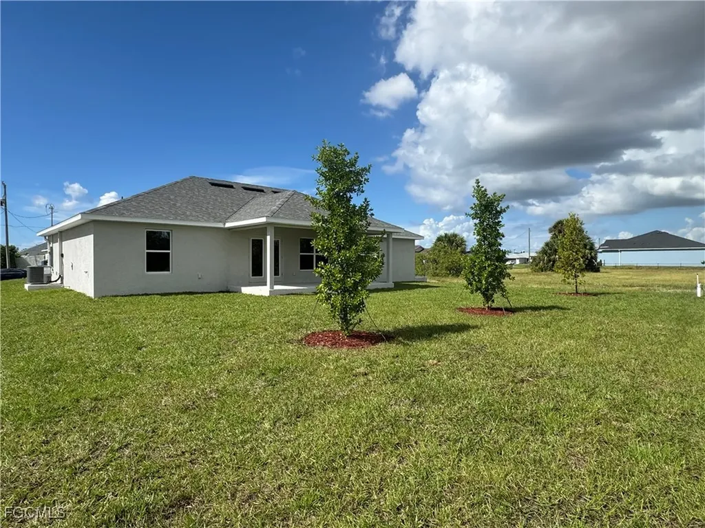 1225 NW 24th Place Cape Coral FL 33993