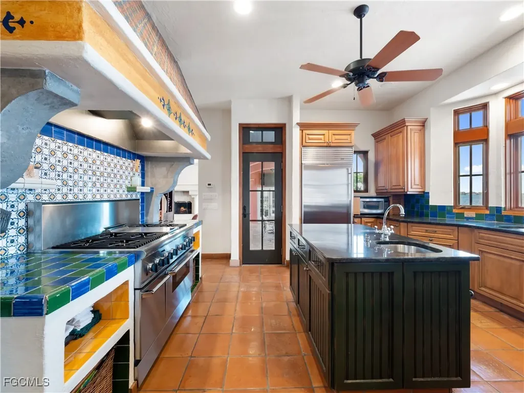 5844 Riverside Lane Fort Myers FL 33919