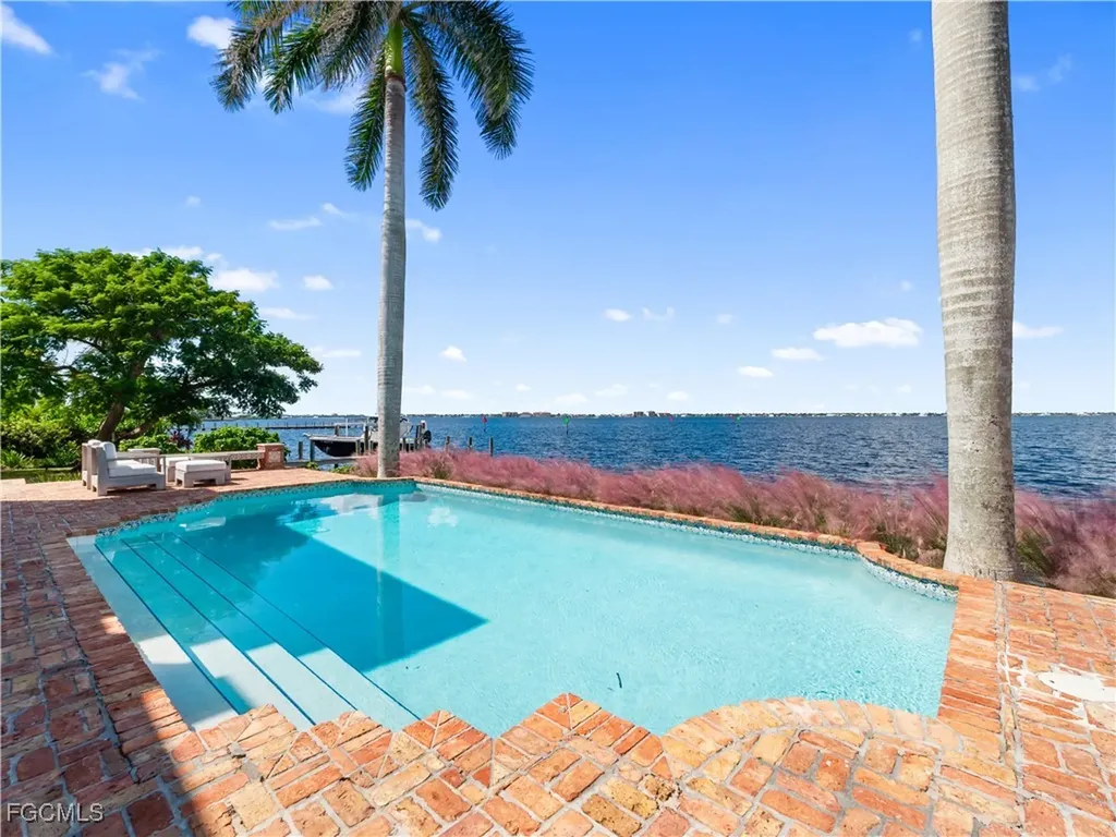 5844 Riverside Lane Fort Myers FL 33919