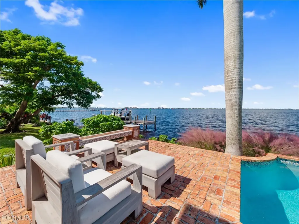5844 Riverside Lane Fort Myers FL 33919