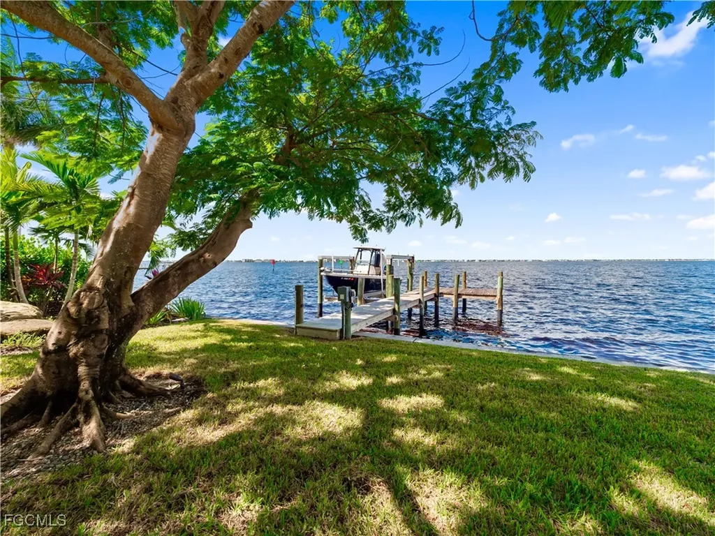5844 Riverside Lane Fort Myers FL 33919