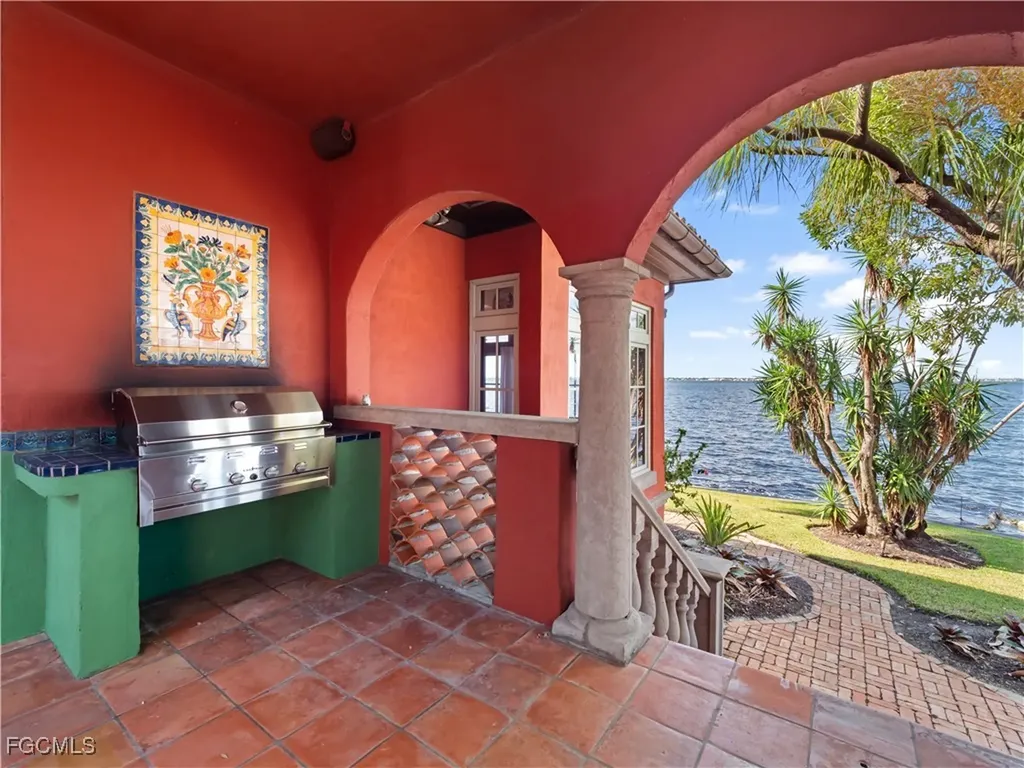 5844 Riverside Lane Fort Myers FL 33919