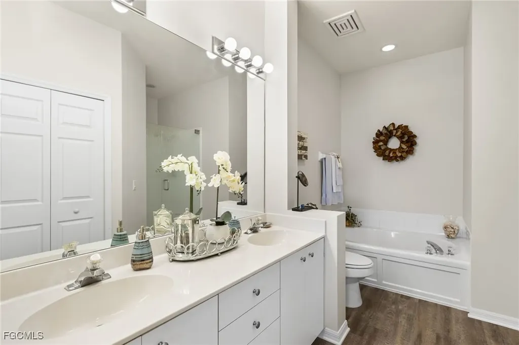 11100 Harbour Yacht Court Fort Myers FL 33908