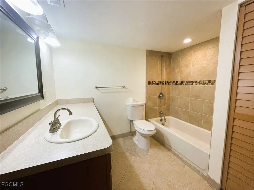 4001 Ice Castle Way Naples FL 34112