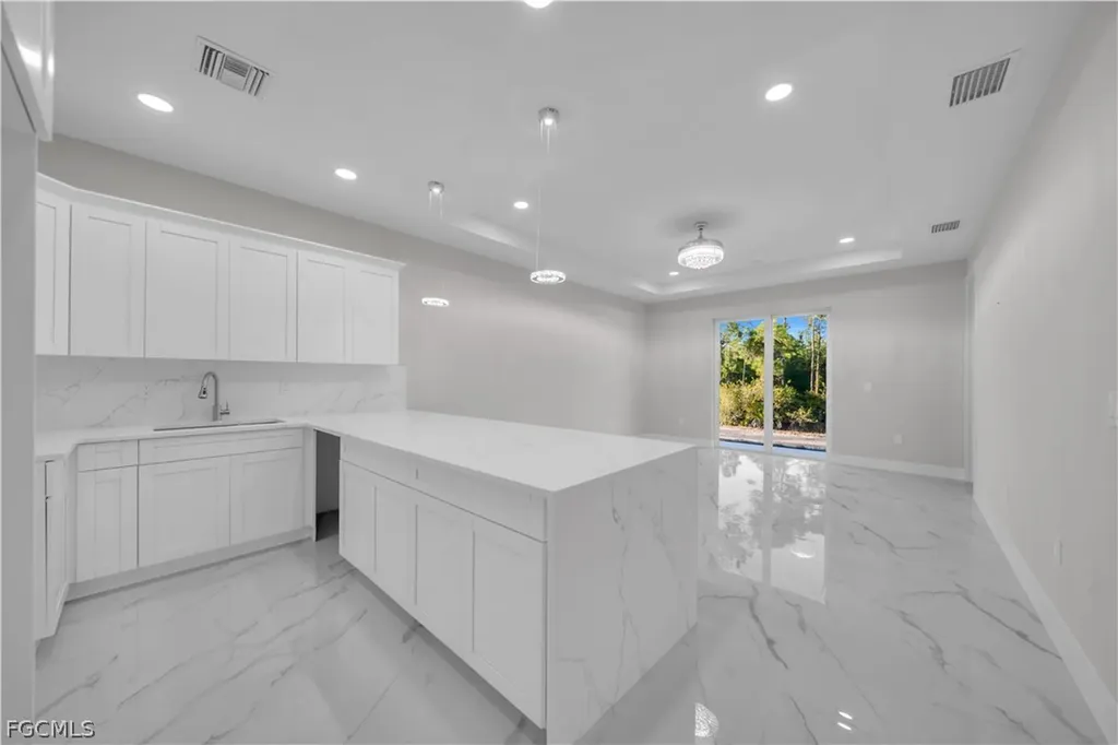 913 E 12th Street Lehigh Acres FL 33972