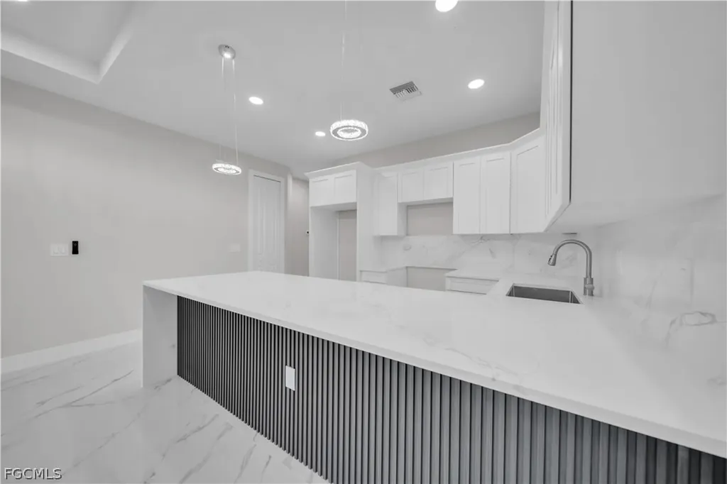 913 E 12th Street Lehigh Acres FL 33972