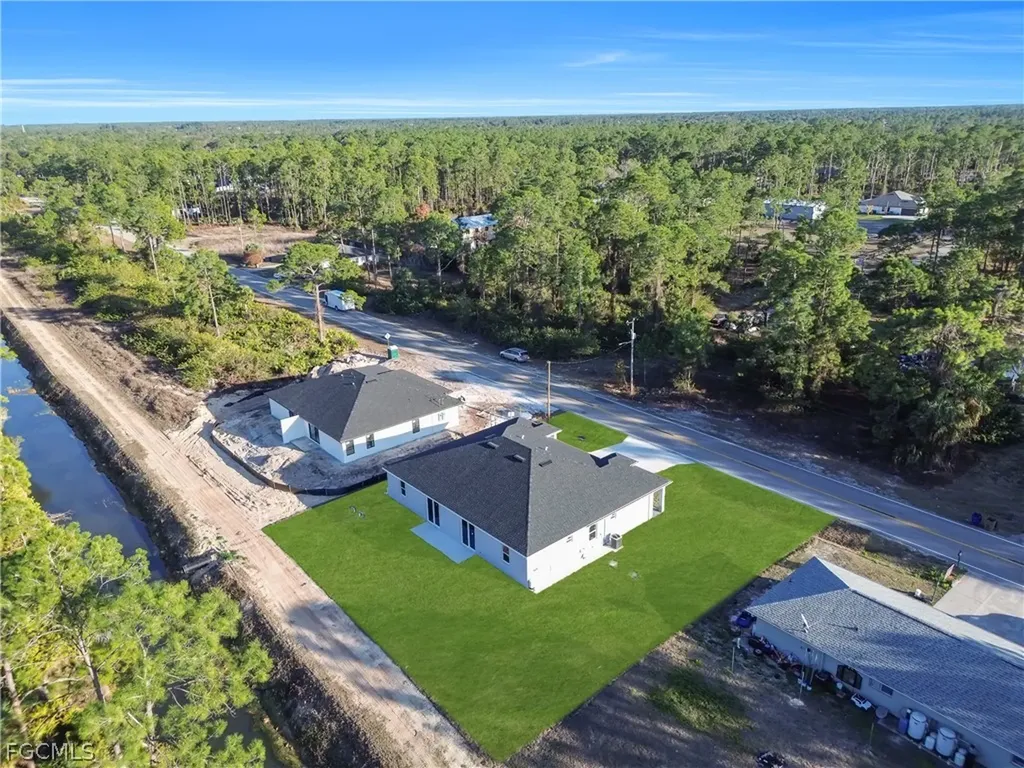 913 E 12th Street Lehigh Acres FL 33972