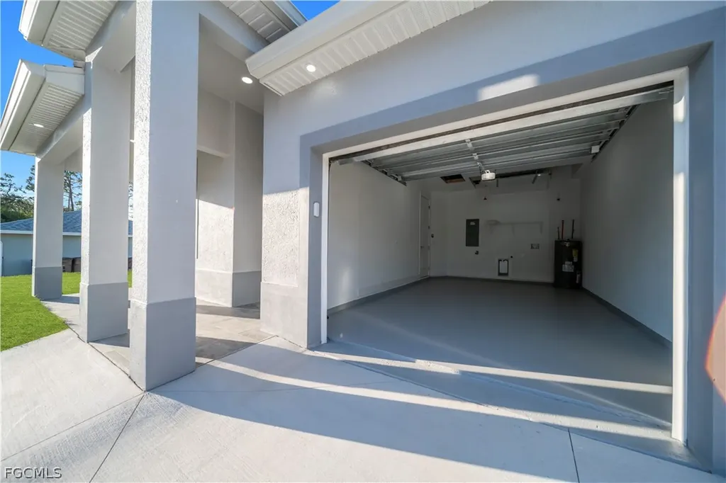 913 E 12th Street Lehigh Acres FL 33972