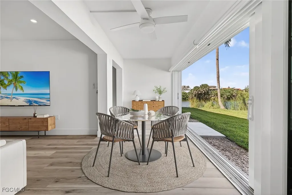 1610 Middle Gulf Drive Sanibel FL 33957