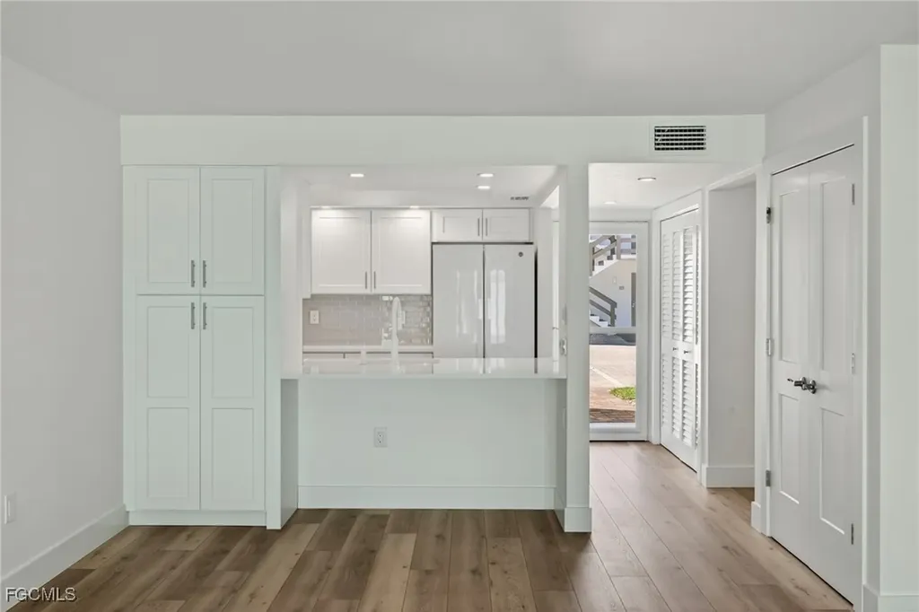 1610 Middle Gulf Drive Sanibel FL 33957