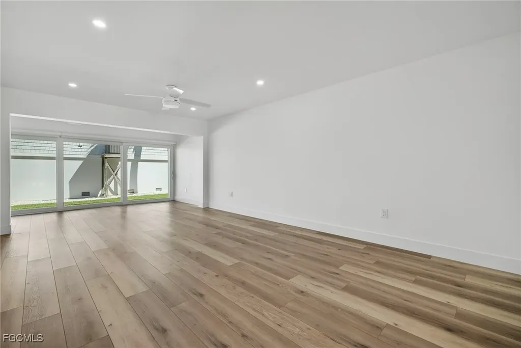 1610 Middle Gulf Drive Sanibel FL 33957