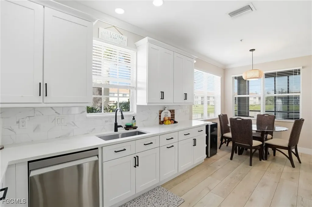 18921 Bay Woods Lake Drive Fort Myers FL 33908