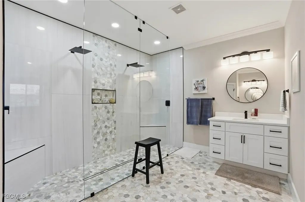 18921 Bay Woods Lake Drive Fort Myers FL 33908